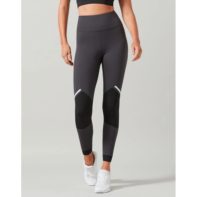 Carly-XR – Obsidian, Smoke Black & White