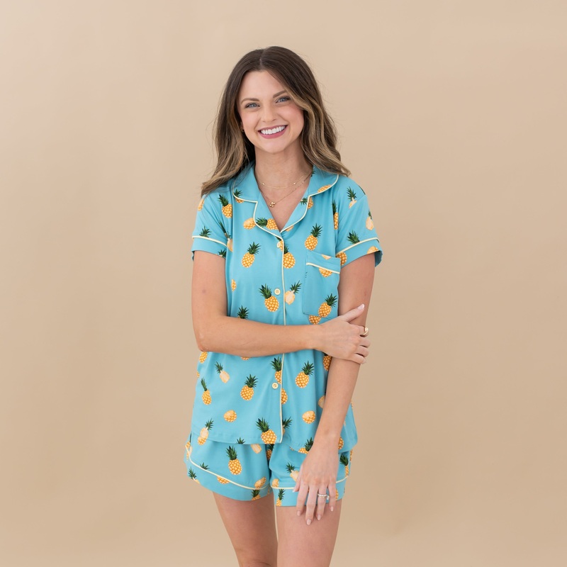 Womens Short Sleeve Pajama Set in Pineapple