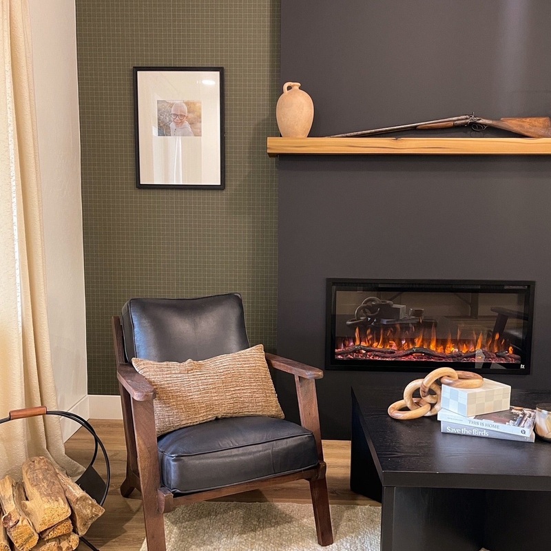 Laken Wallpaper By Cassandra Zaniboni Sample 1 foot by 1 foot Juniper