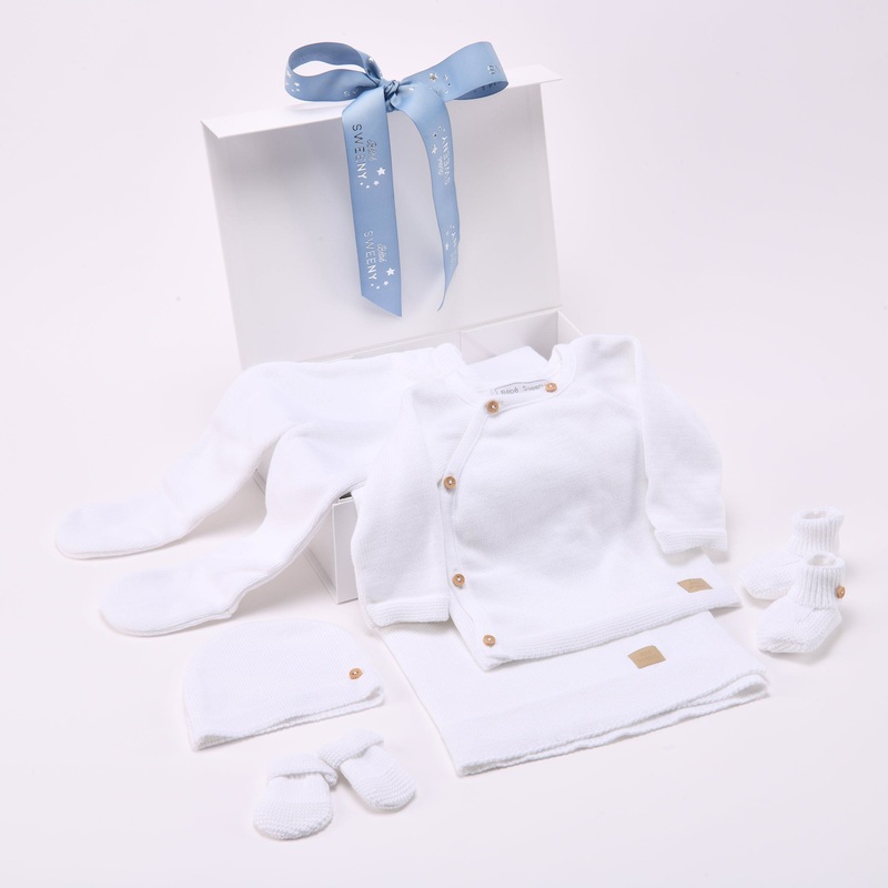 Petit Sweeny Gift Box | Baby White Organic Cotton Knit Set (6) 1m