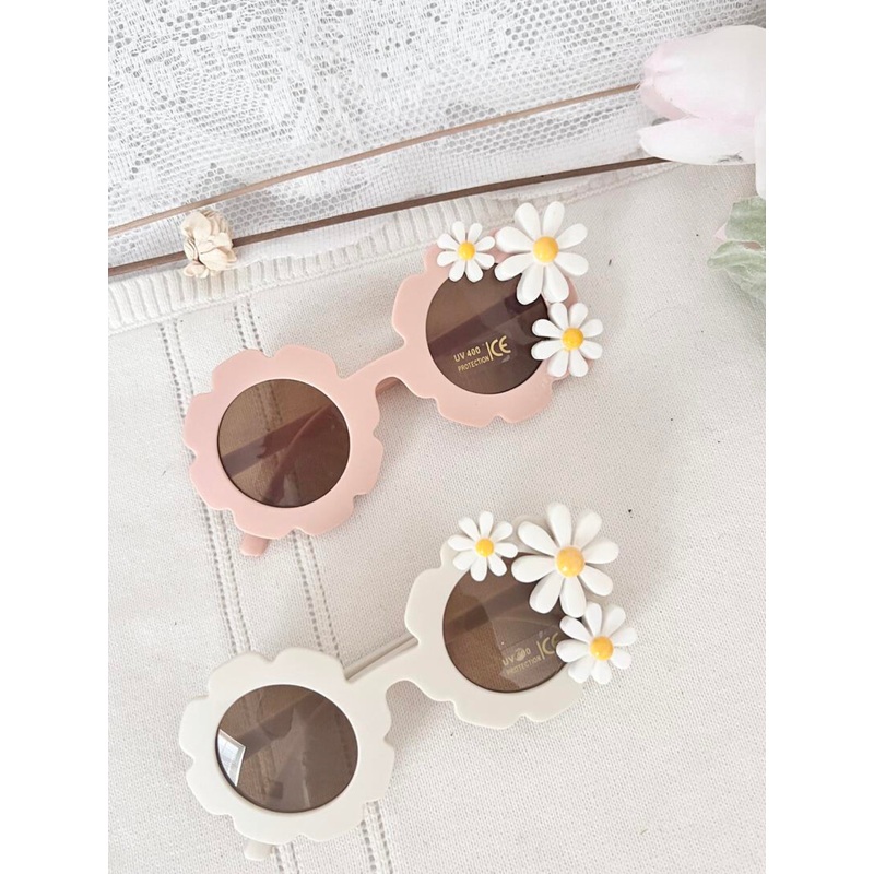 Ce Ce Co Sunflower Daisy Sunglass Off white