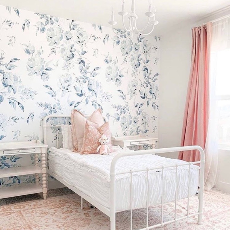 Florence Wallpaper Sample 1 foot by 1 foot