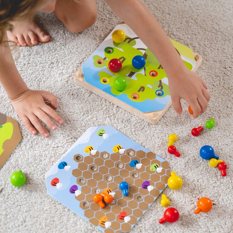 Plan Toys Creative Peg Board