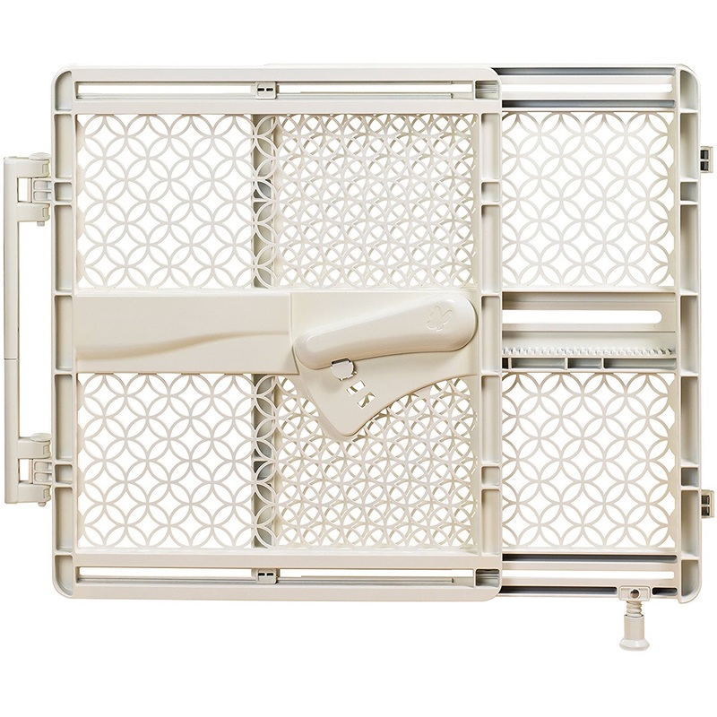 Summer Infant Indoor & Outdoor Multi Function Walk-Thru Gate