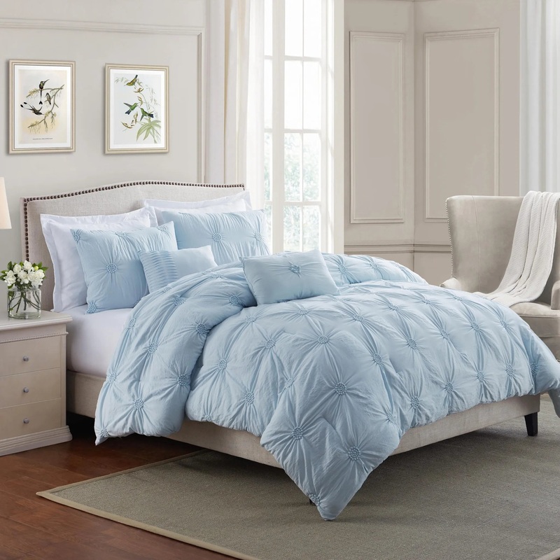 Twin/Twin XL Floral Pintuck 2-Piece Comforter Set – Baby Blue