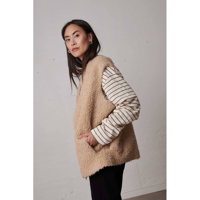 BAXTER LATTE Shearling jacket: YOU