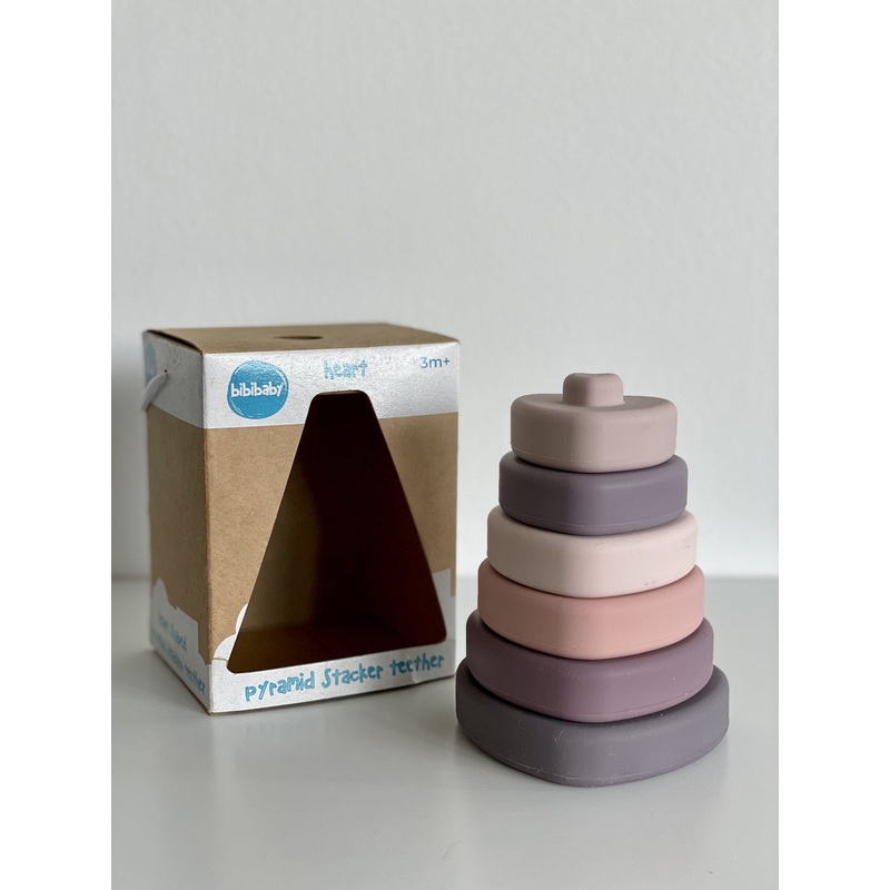 Bibi Pyramid Stacker Heart – Greys