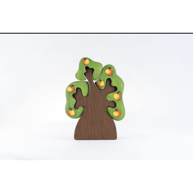 Apple Tree D95159943