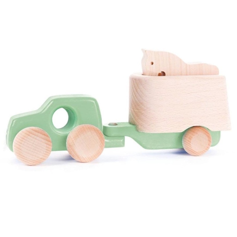 4WD Car with Trailer and Horse