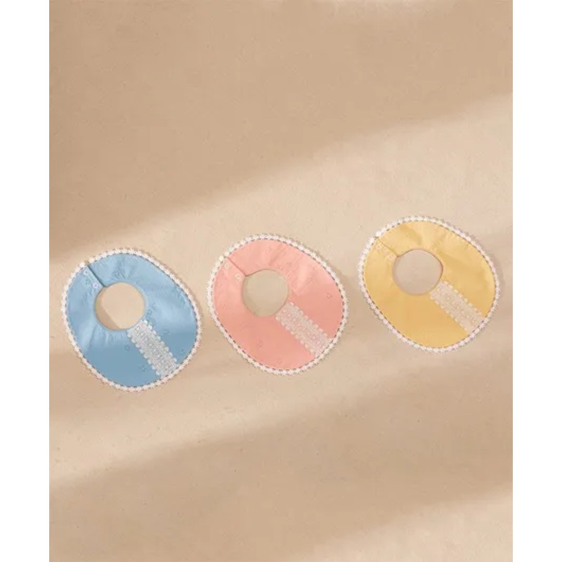 Swoon soft lace Bib set